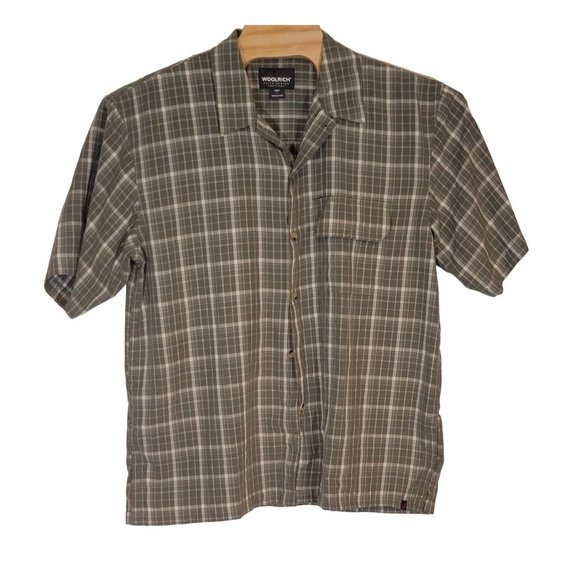 Woolrich Men's Button-Down Casual Short Sleeve Plaid Shirt Size Large‎ - Picture 1 of 5